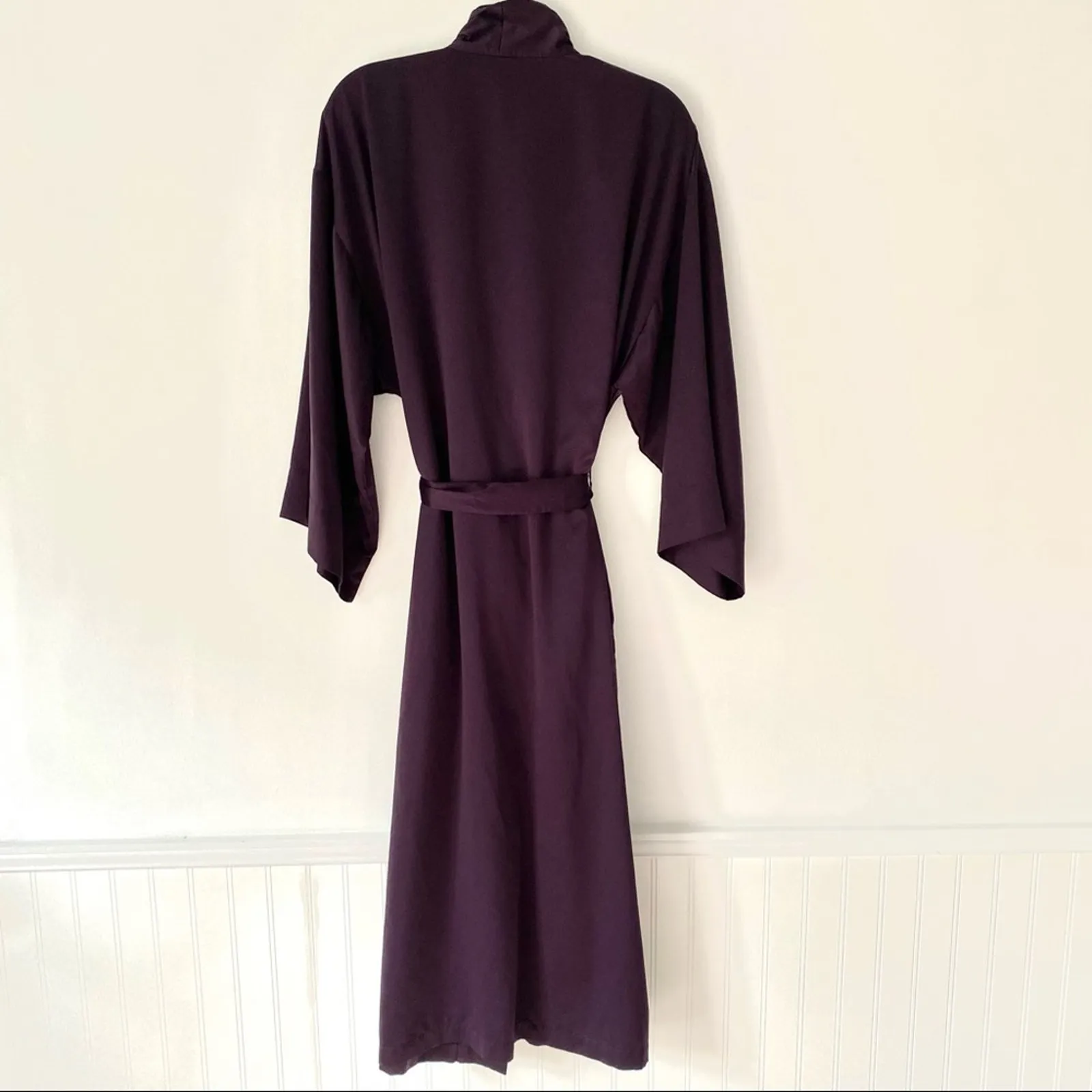 Natori Purple Deep Plum Wrap Robe size small - Image 6