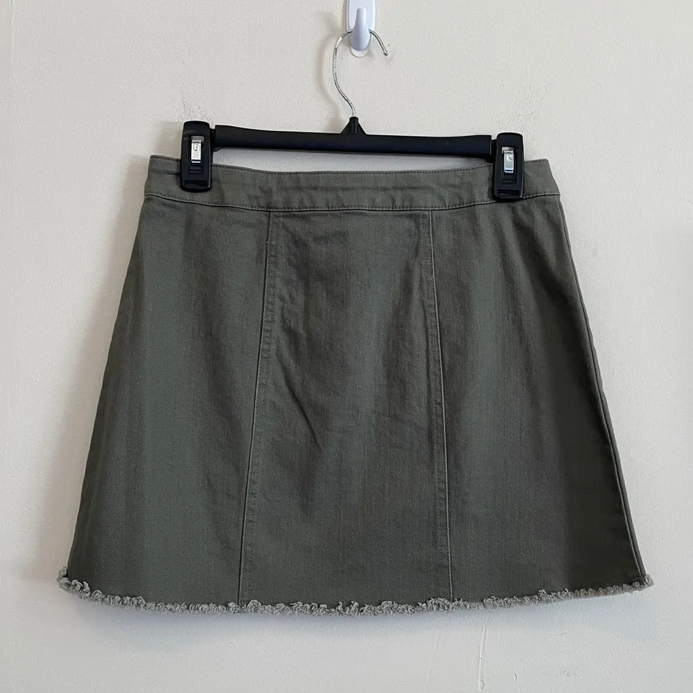 BCBGeneration skirt NWT - Image 2