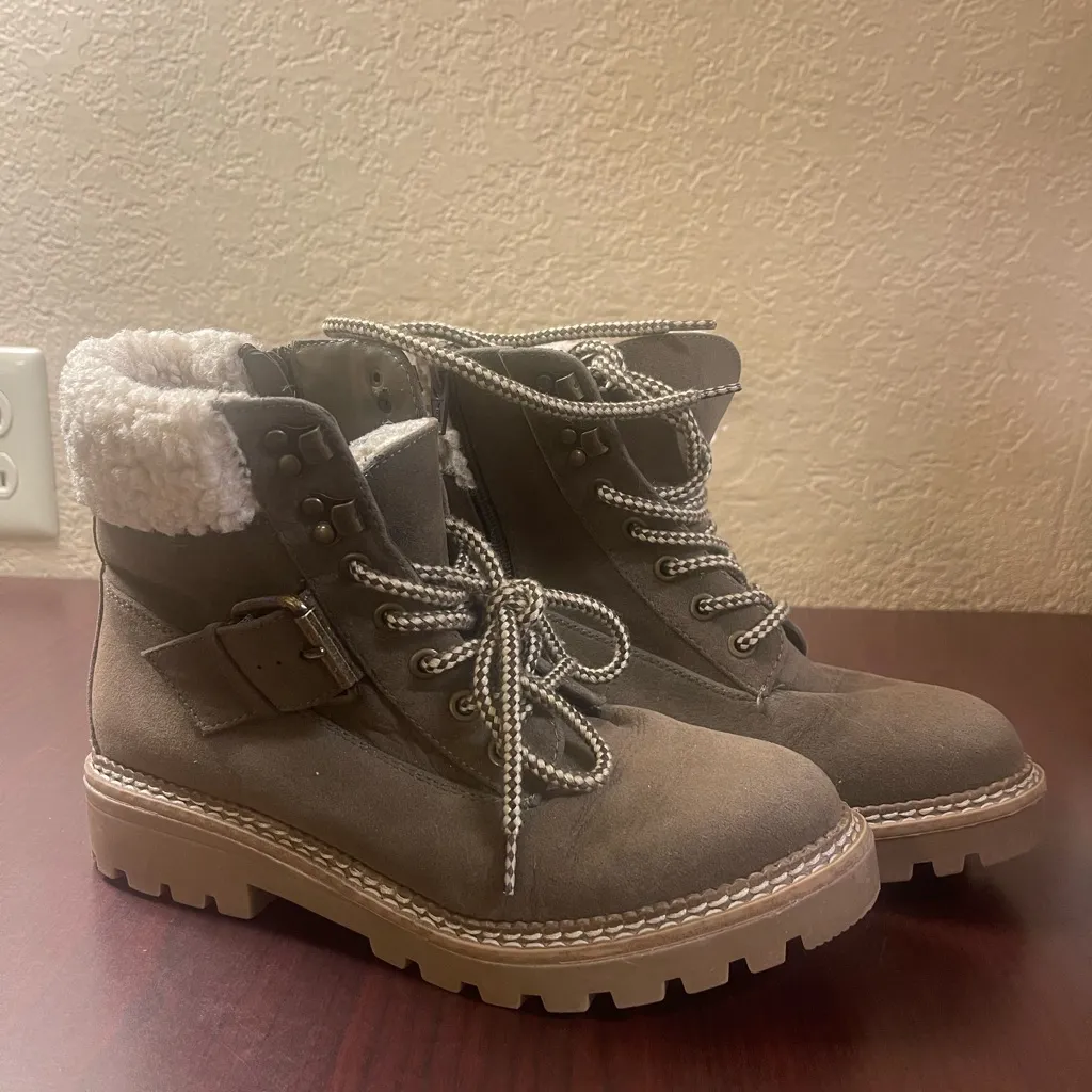 Universal Thread Brown Combat Boots with Rugged Sole - Image 9