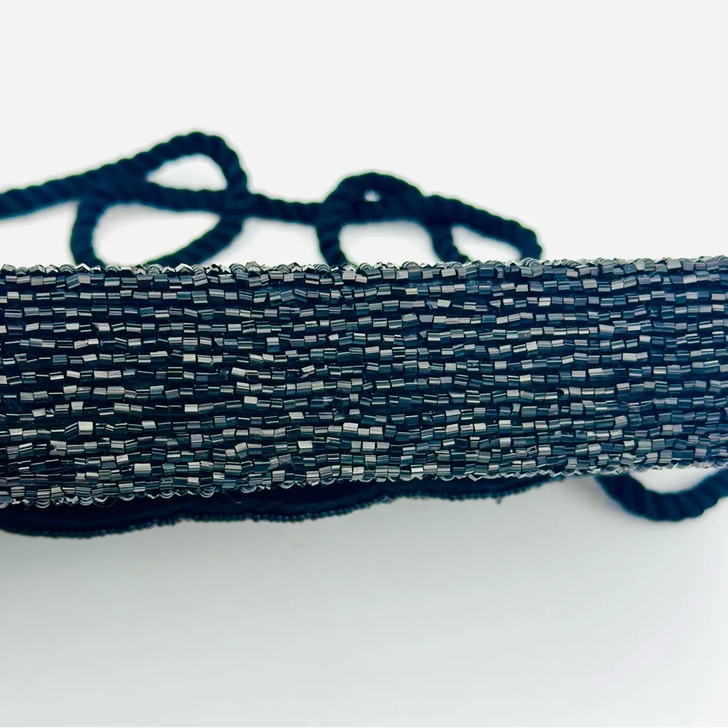 La Regale  Vintage Beaded Evening bag - Image 9