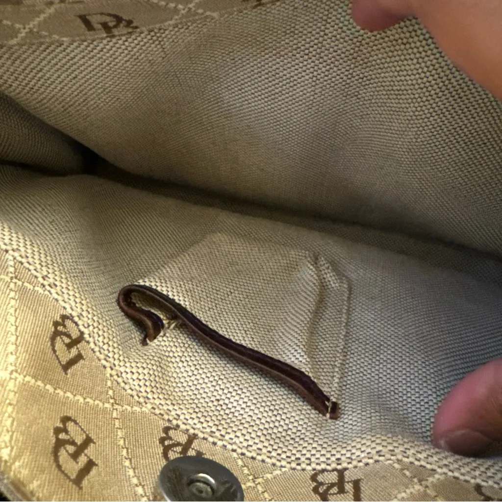 Dooney & Bourke East West Tote Signature Quilt Tan & Brown‎ Stitching EUC - Image 12