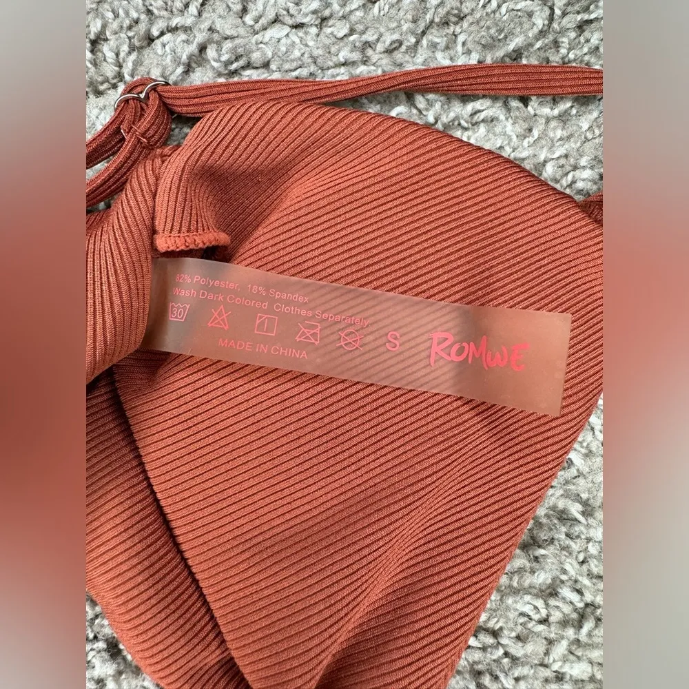 Romwe Rust Orange Strappy Bikini Top - Image 4