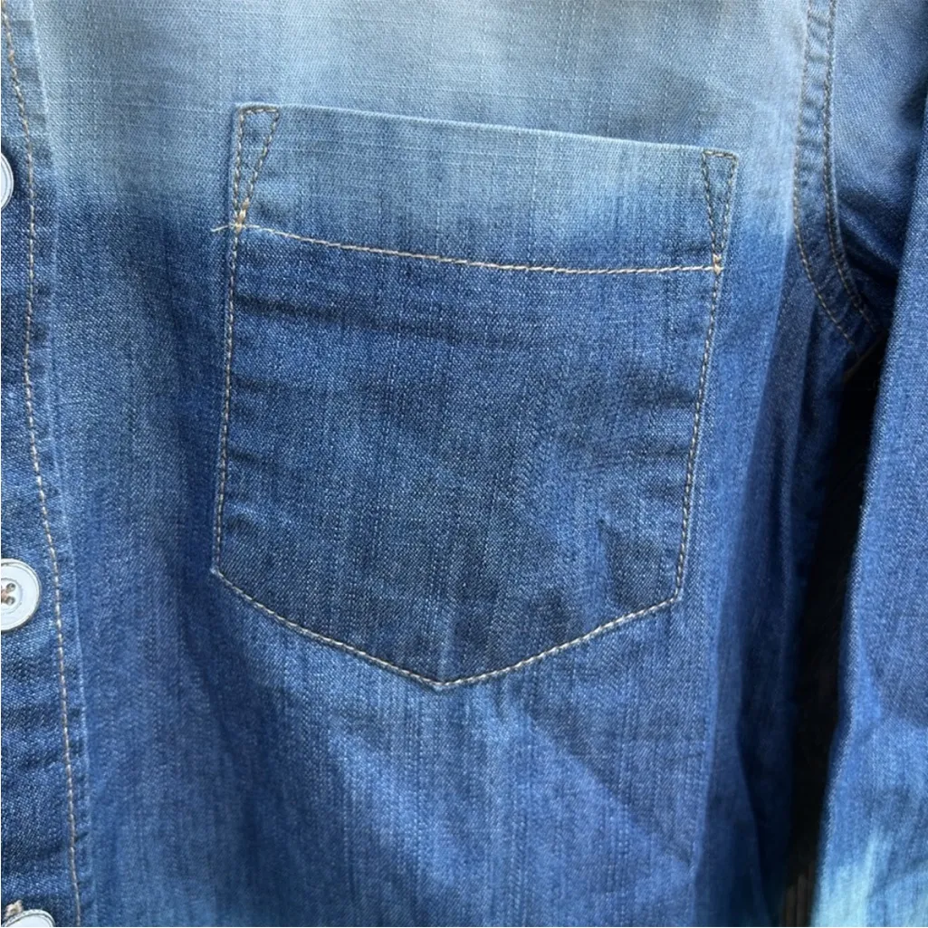 Free People Before Sunrise Ombré Denim
Button Front Shirt Small - Image 6