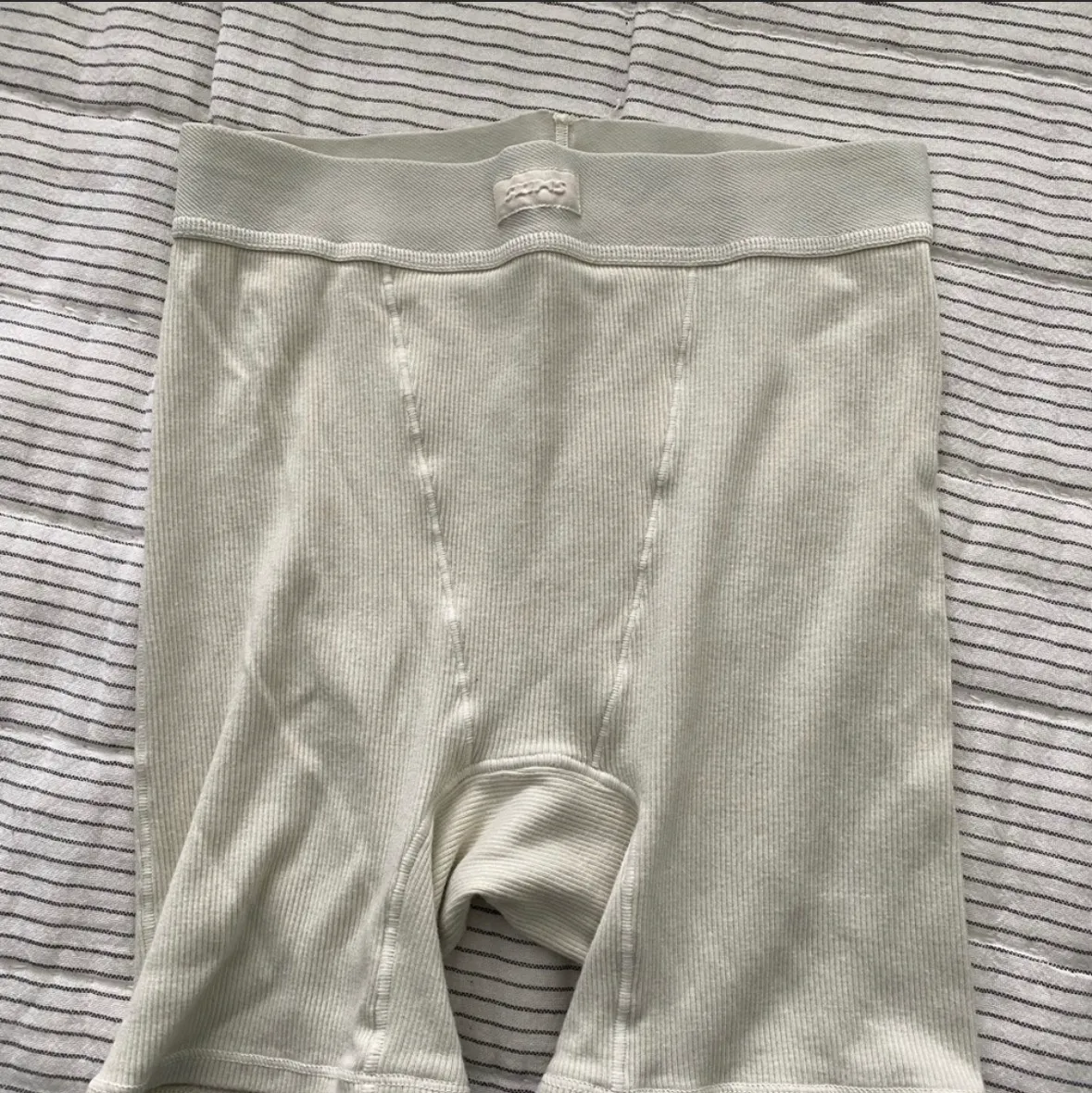 SKIMS Boxers And Tank Set Bone - Image 3