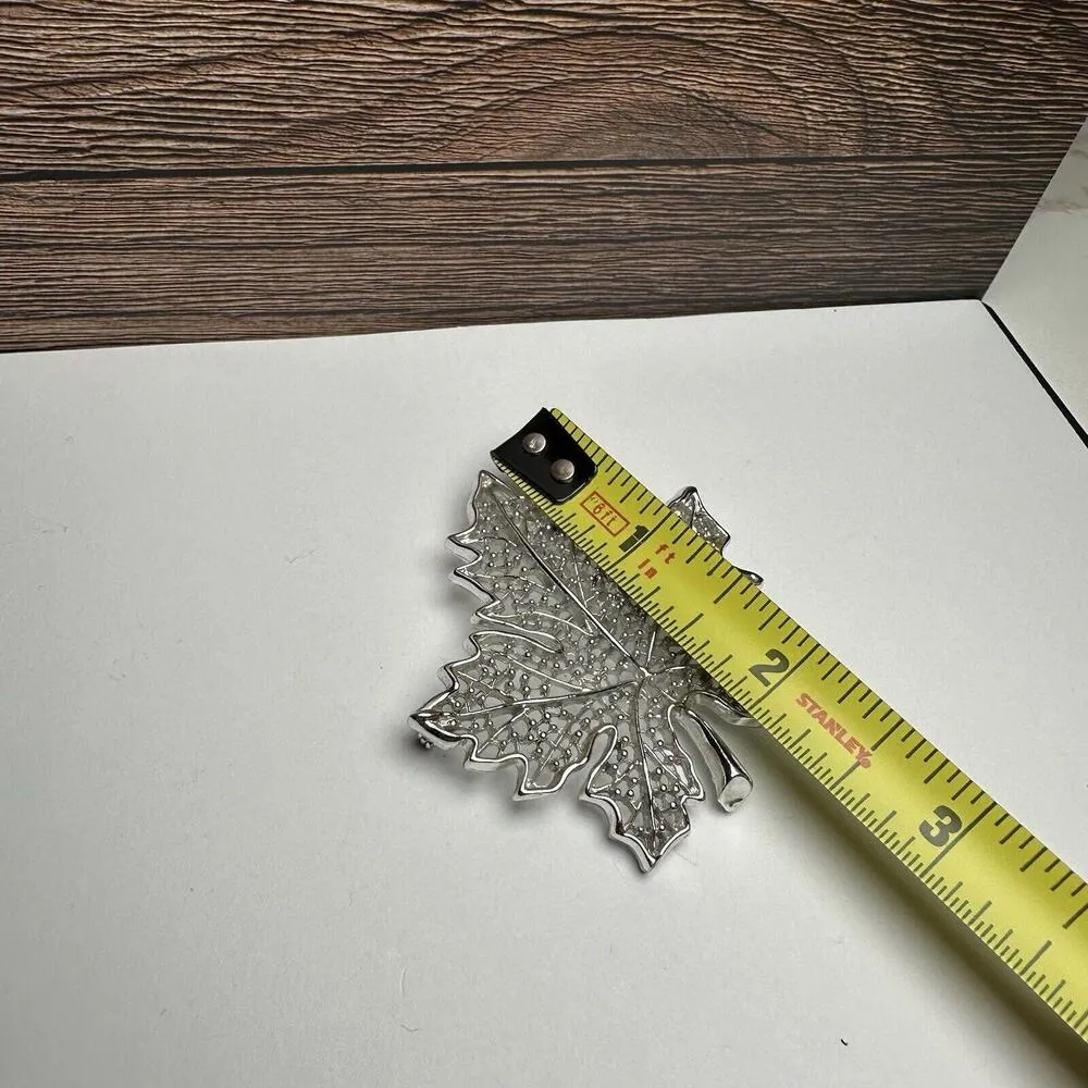 Sarah Coventry Maple Leaf Autumn Fall Signed Brooch Pin Vintage Silver - Image 3