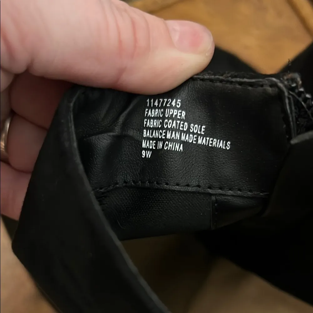 Torrid Black Faux Suede Pointed Toe Block Heel Bootie Size 9W - Image 8