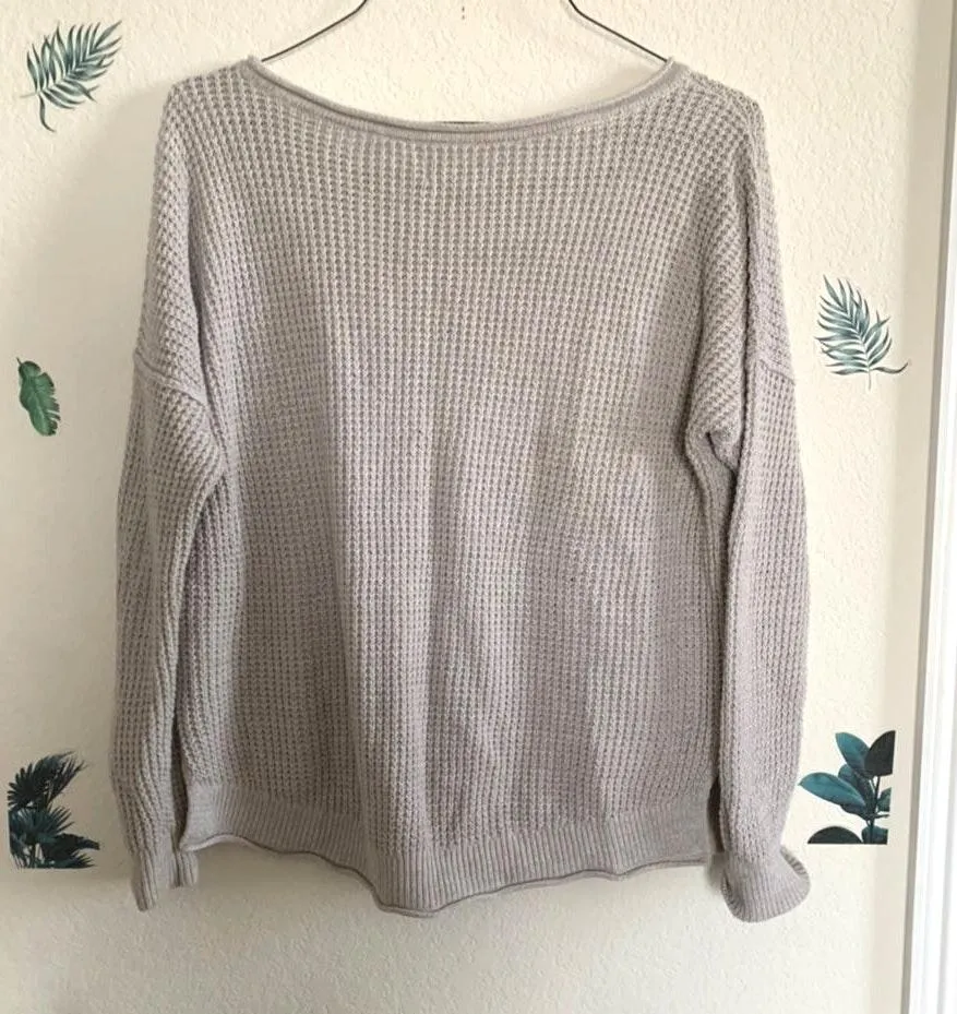 Hollister Cream Sweater - Image 5