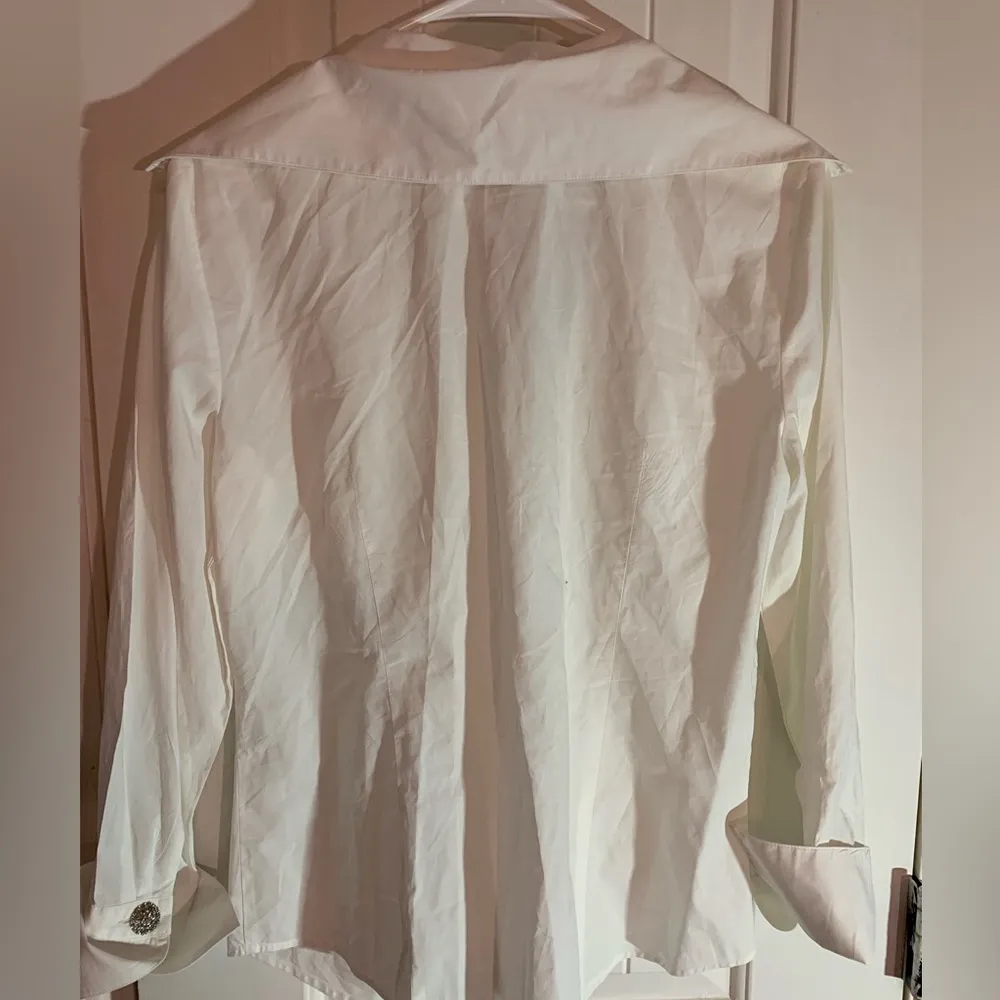 Talbot Women White button down Shirt Sz 12 New - Image 3