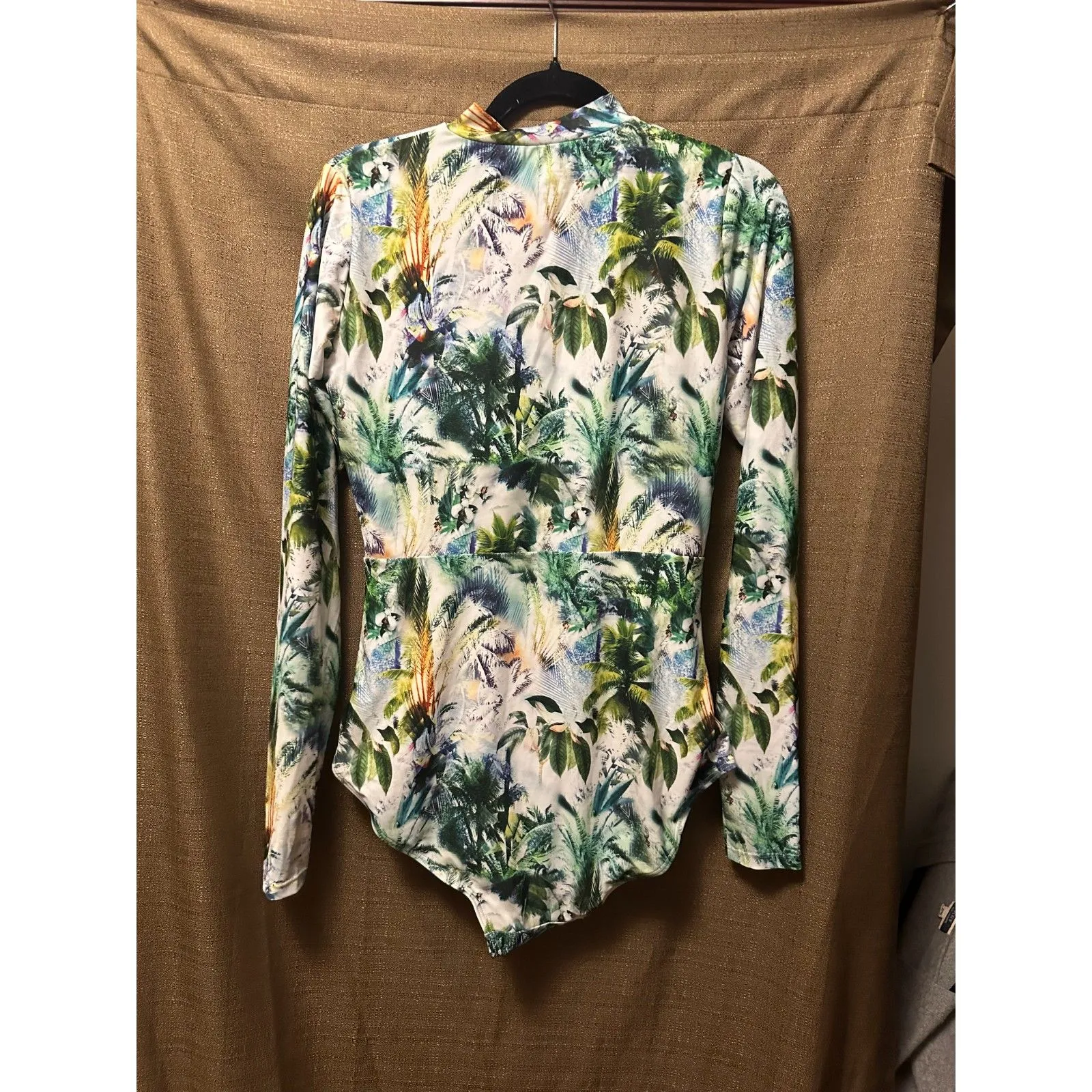 NWT Axesea Side Ruching Long Sleeve One Piece Swimsuit Coconut Palm Sz 14UK 10US Green - Image 5