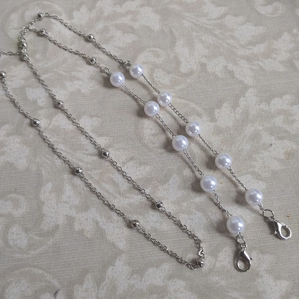 Silver with Pearls Mask / Glasses Chain Lany… - Image 2