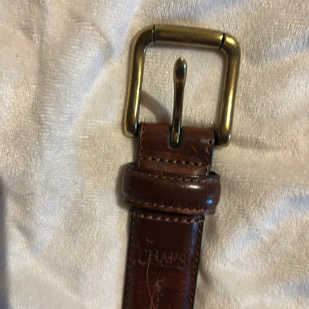 CHAPS COGNAC COLORED LEATHER BELT SIZE40…. SOLD AS A MANS BELT BUT IS UNISEX.. - Image 8