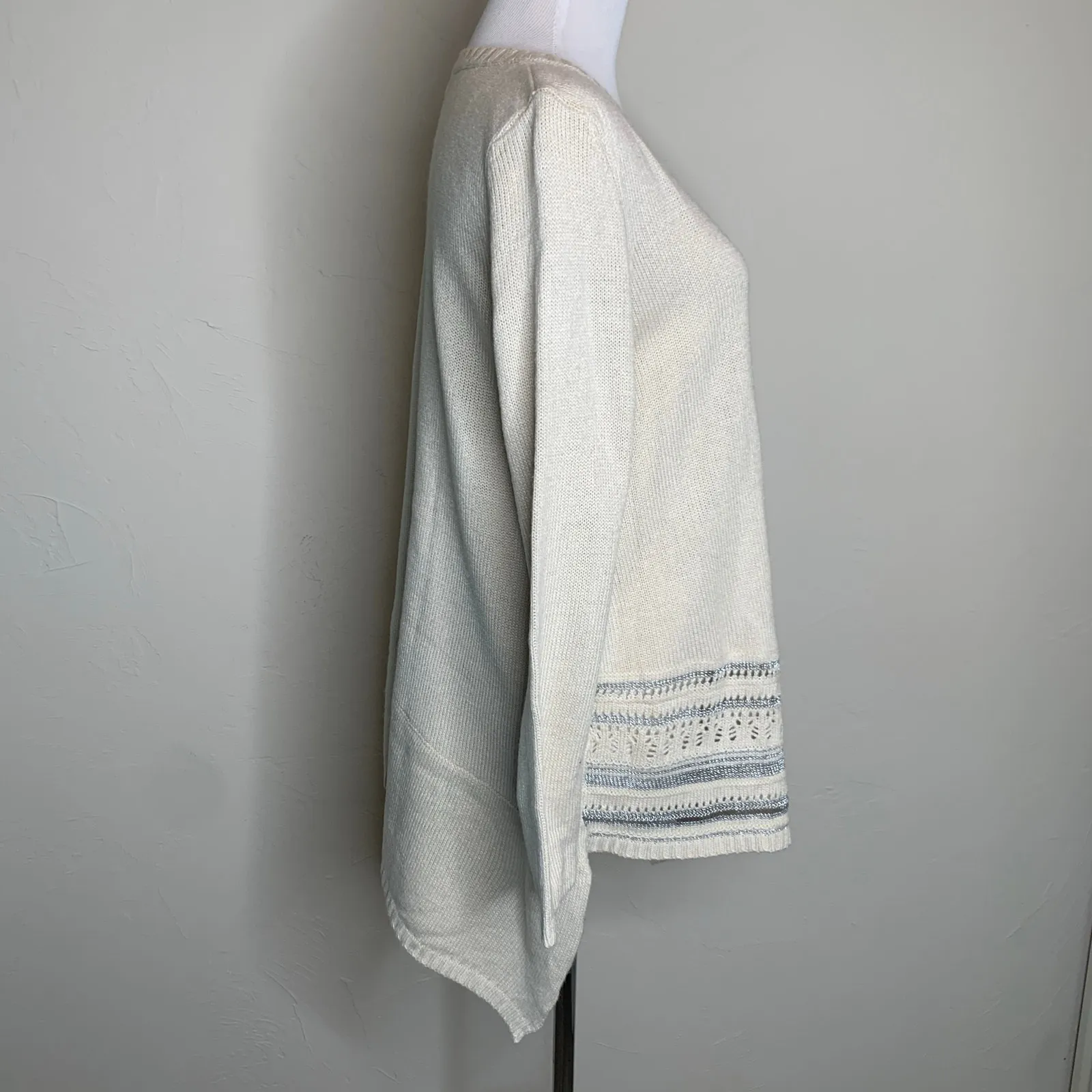 Spense Knits Cream Silver Asymmetric Sweater Sz Medium - Image 4