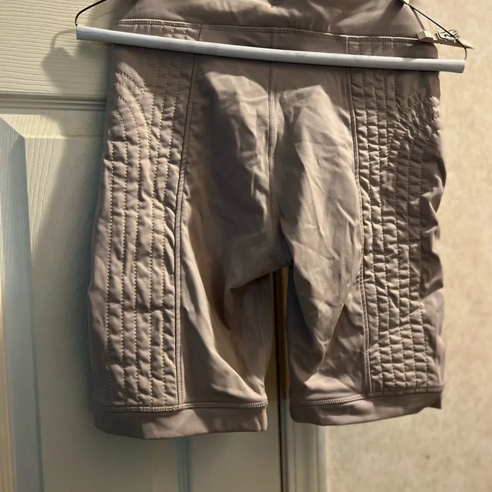 Fabletics Shorts - Image 5