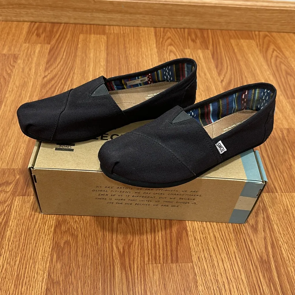 Toms  classic canvas shoes - Image 4