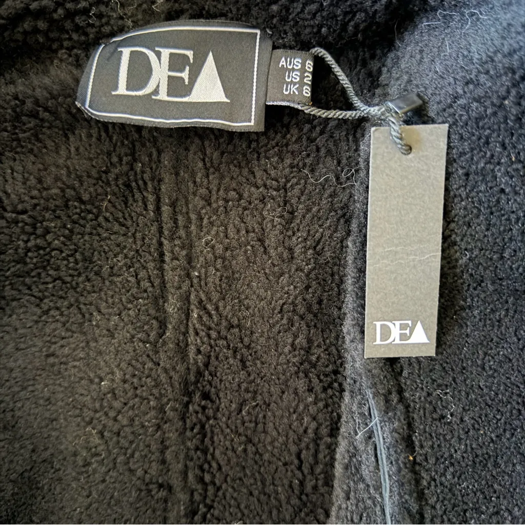 Black Leather Moto Jacket Shearling & Lamb NWT DEA THE LABEL Asymmetrical Size 2 - Image 7