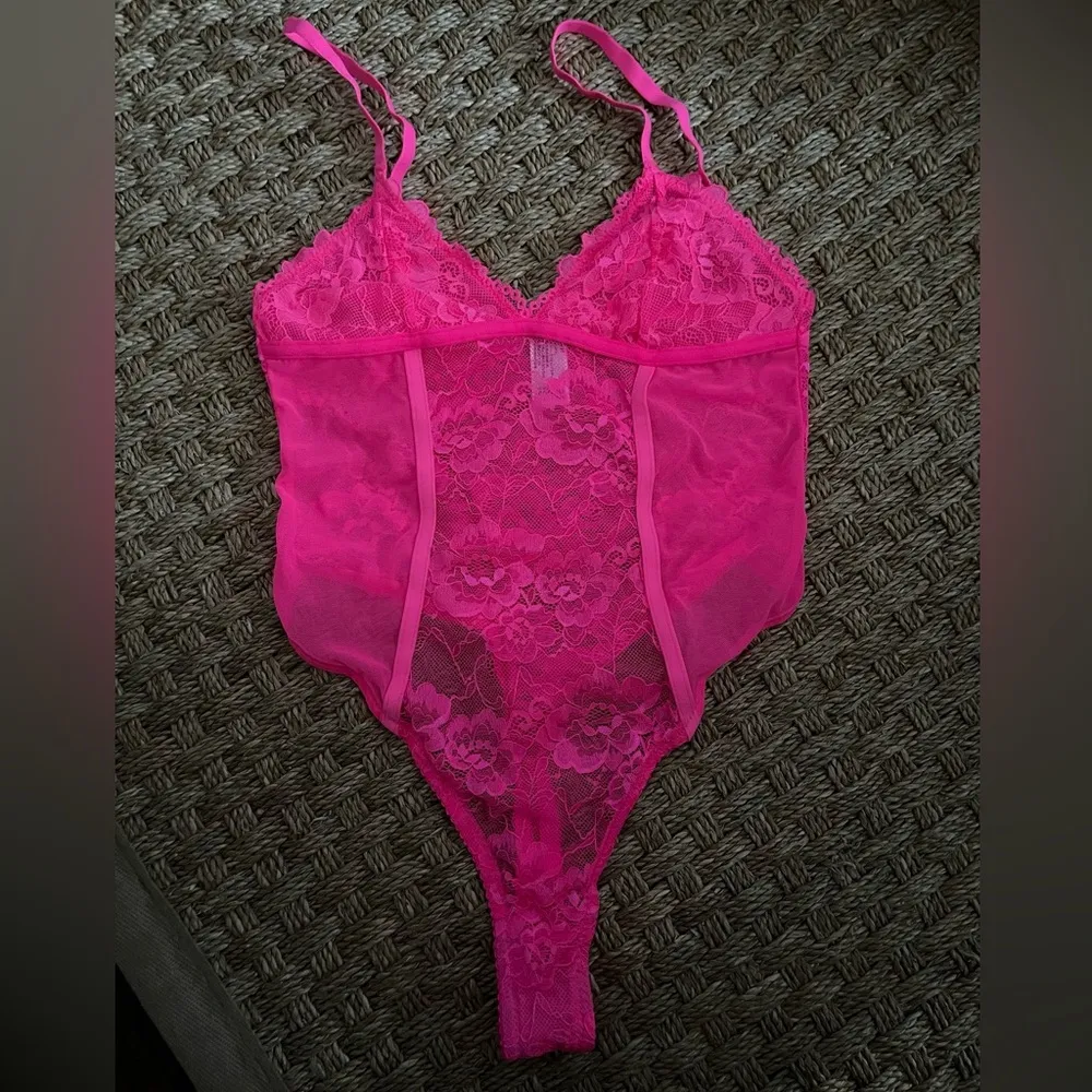 🦄NWOT FOREVER 21 Mesh & Lace Thong Lingerie Bodysuit, Medium - Image 3