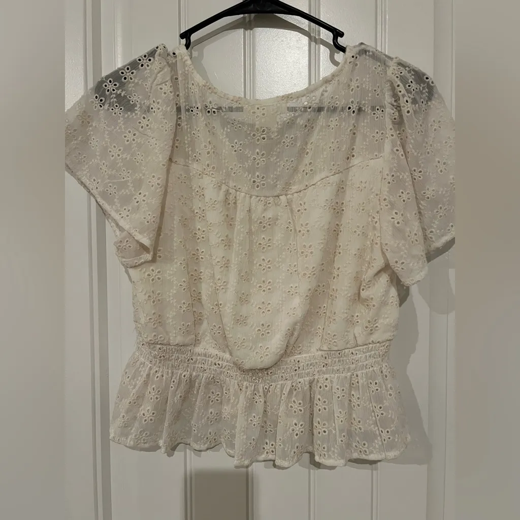 White Eyelet Peplum Blouse – Size Large - Image 7