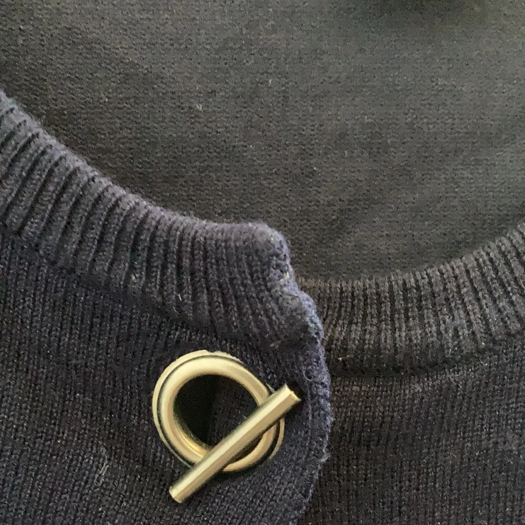 FINAL MARKDOWN Isabella Rodriguez cropped cardigan medium - Image 3