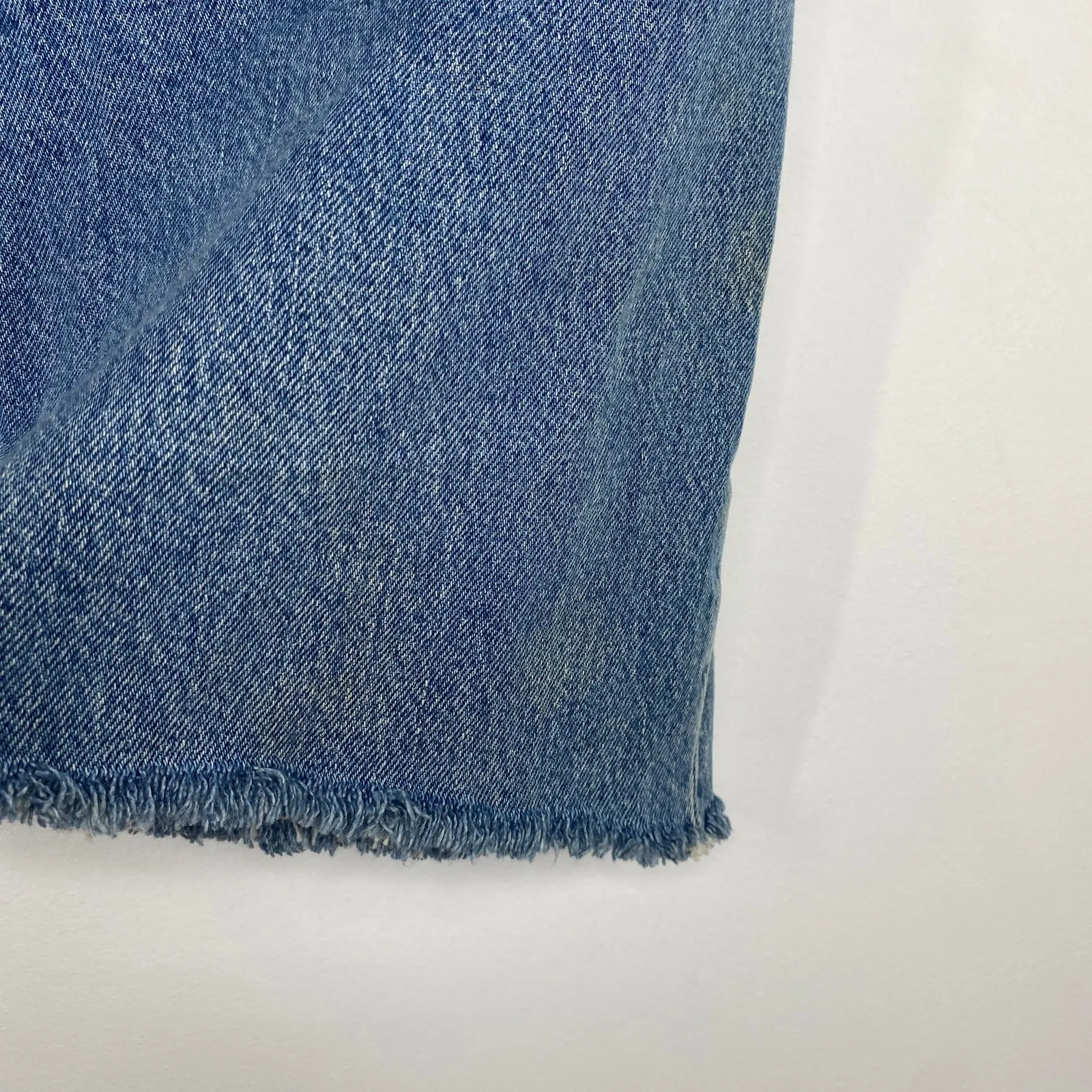 Levi's Handmade Classic Relaxed Light Wash Blue Denim Mini Skirt Women's Size 31 - Image 3