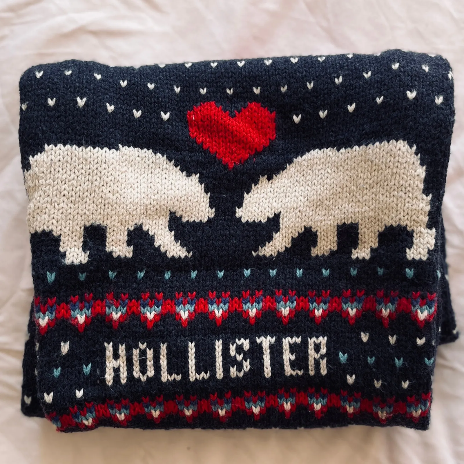 Hollister | Navy Blue + Red Fair Isle Knit Infinity Scarf | Polar Bear Graphic - Image 7