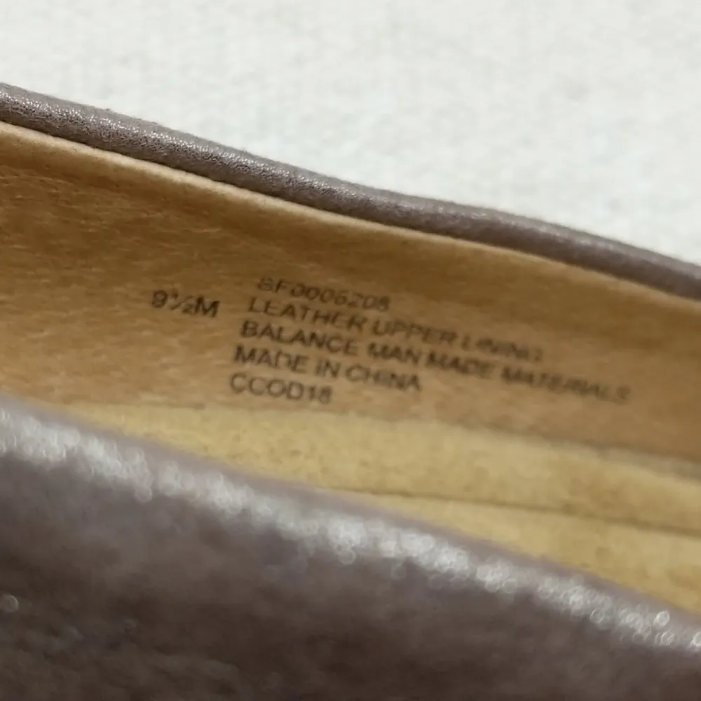 Sofft Lindon Block Heel Pump - Image 12