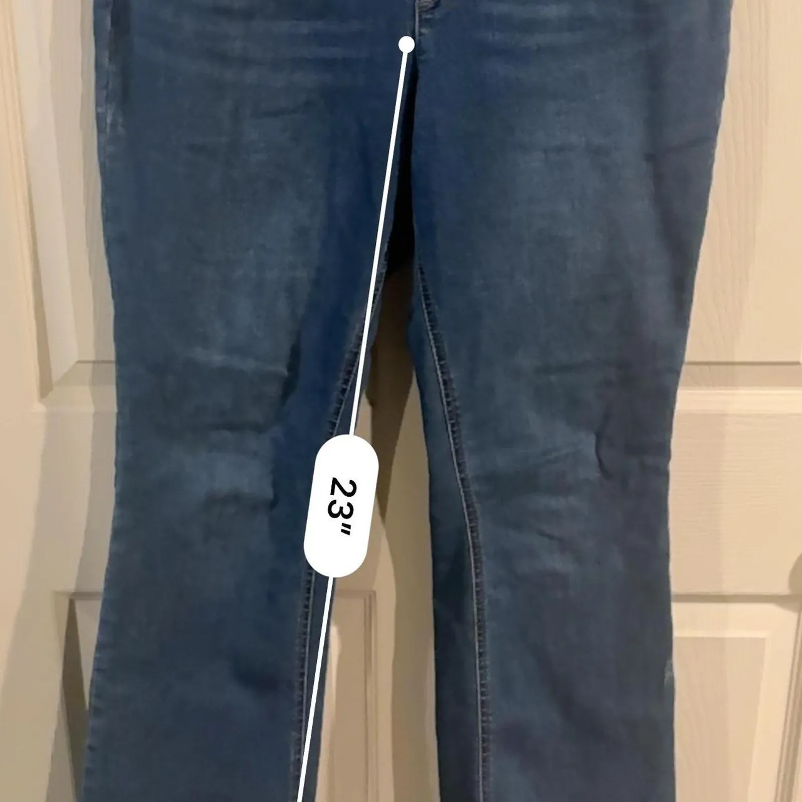 Issac mizrahi elastic waist flare jeans - Image 6