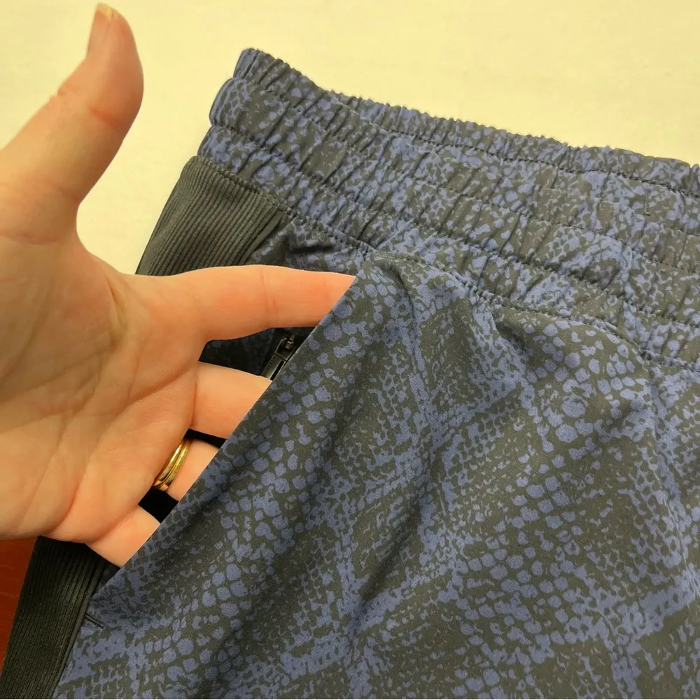 Athleta Brooklyn Jogger Black Blue Printed Pull On Womens Size 8 Athletic *FLAW* - Image 10