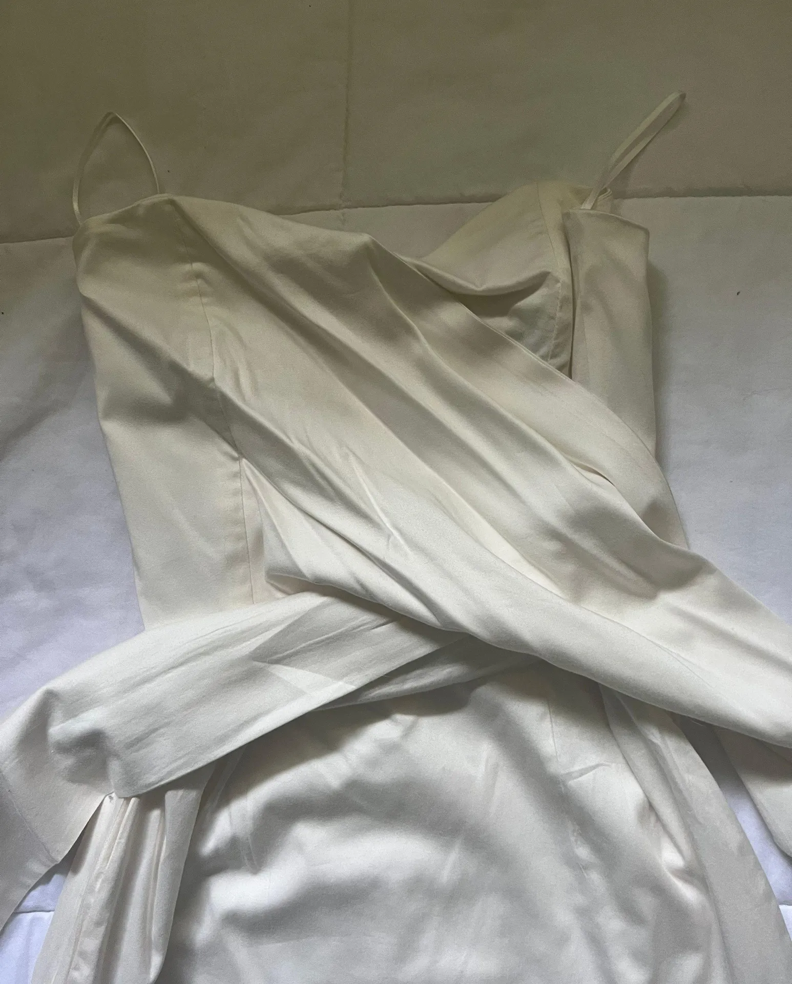 White Strapless mini dress - Image 3