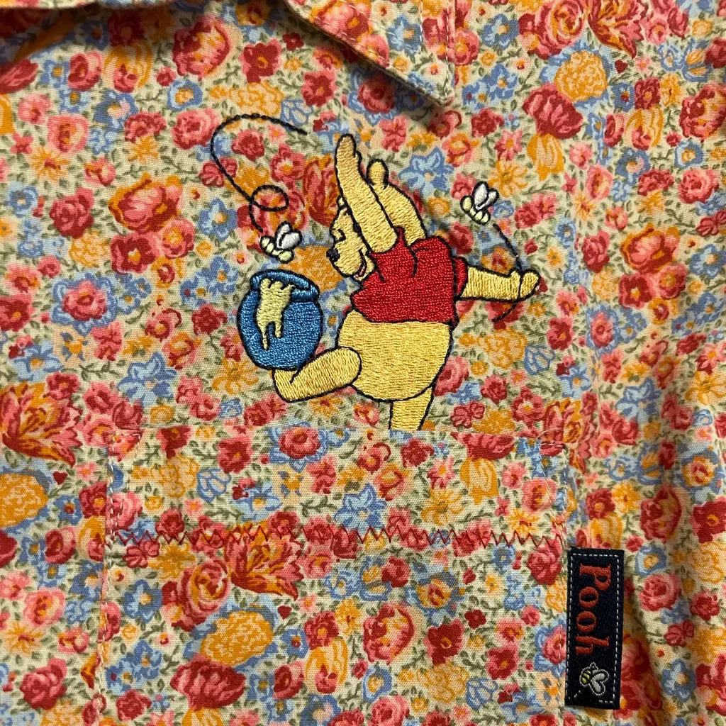 Winnie the Pooh Floral Button Down Cotton Shirt‎ Size Small Red - Image 3