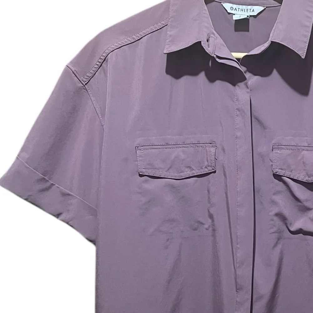 Athleta Hike Packable Button Down Top Damask Mauve size Small - Image 4