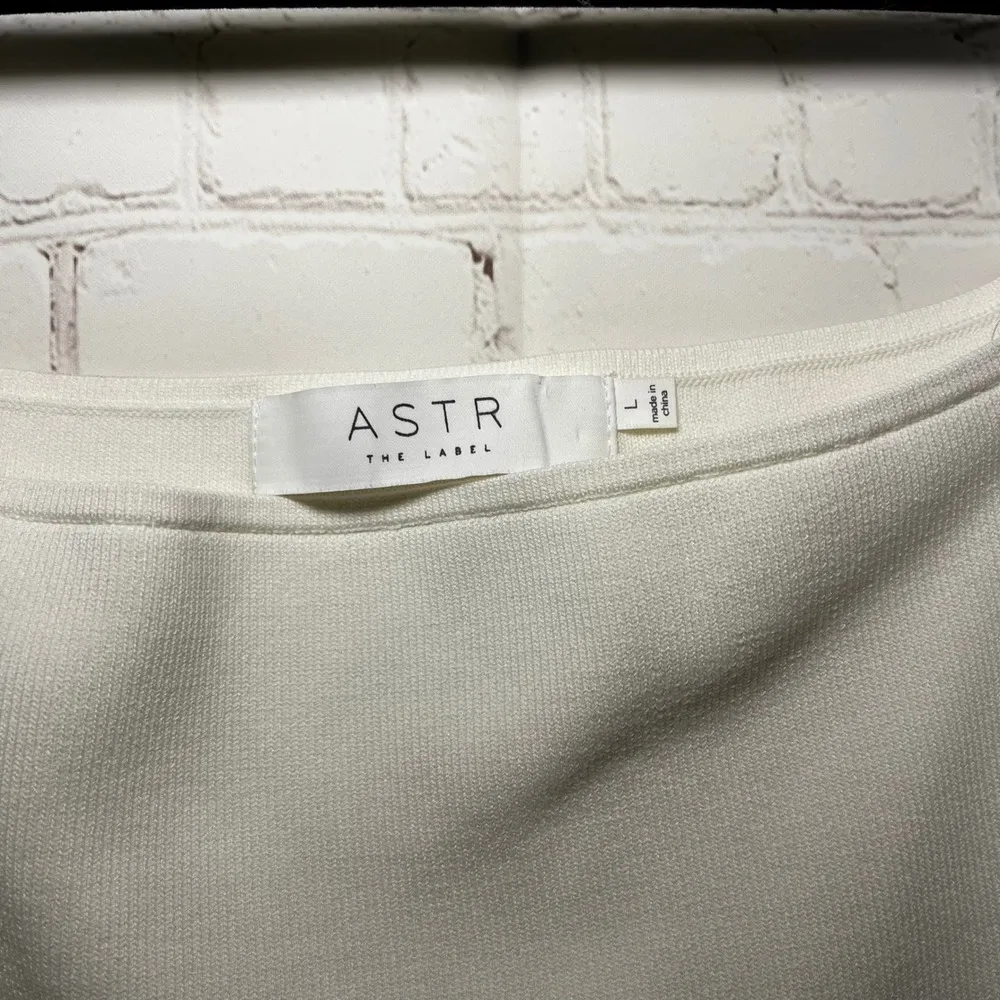 ✨White ASTR the Label Darling Bodysuit Square Neck Sheer Puff Sleeve Top White L Size L - Image 6