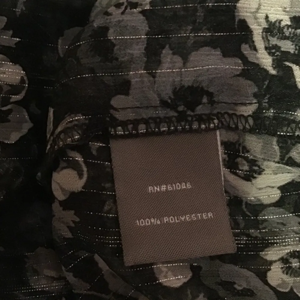 Retro Y2K gothic roses summer top Black - Image 3