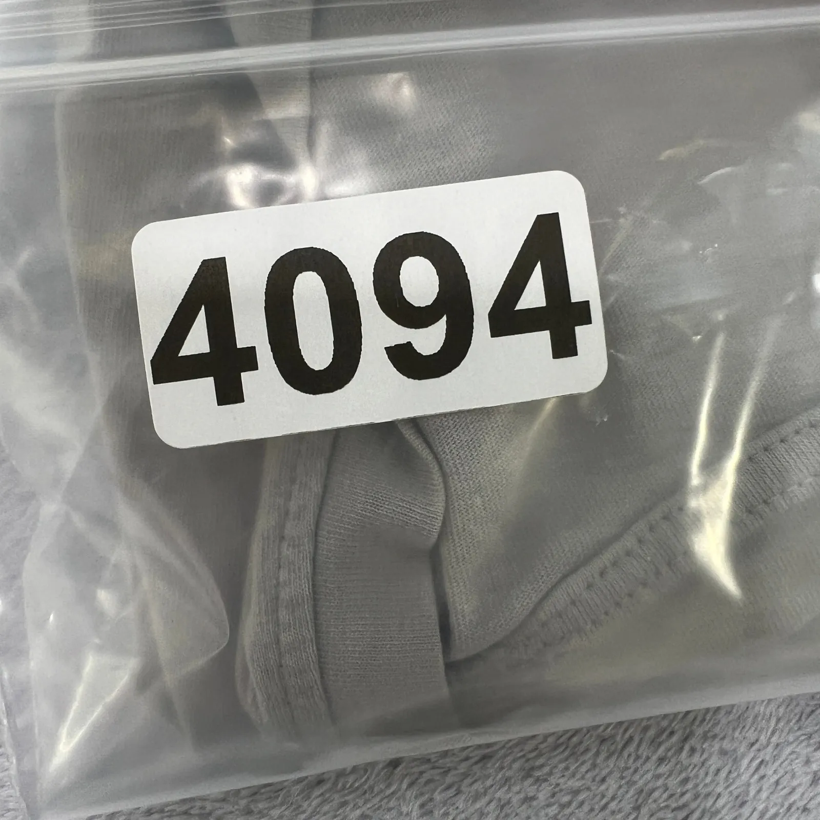 Zara V-Neck T-Shirt‎ Soft Cotton Casual Everyday Tee Top Gray Mens Size Small - Image 9