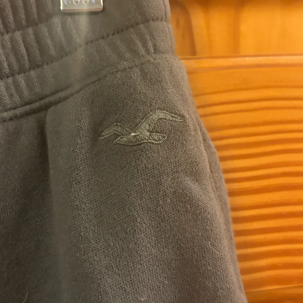 Hollister Size Small Dark Grey High-Waisted Jogger Sweatpants. - Image 4