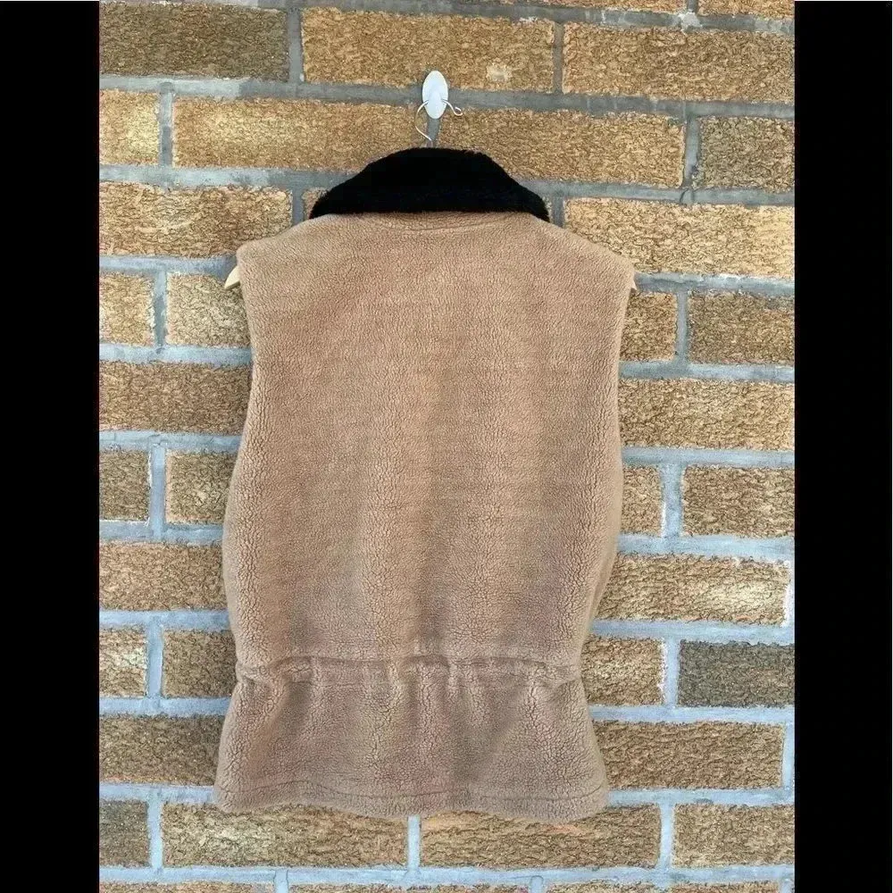 Nils Resort Collection Beige & Black Fleece Vest Cinch Waist Apres small Tan - Image 8
