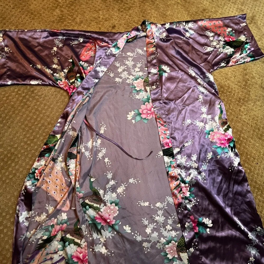 Babeyond Kimono Robe Purple Satin Asian Peacock Print One Size NO BELT Pockets - Image 5
