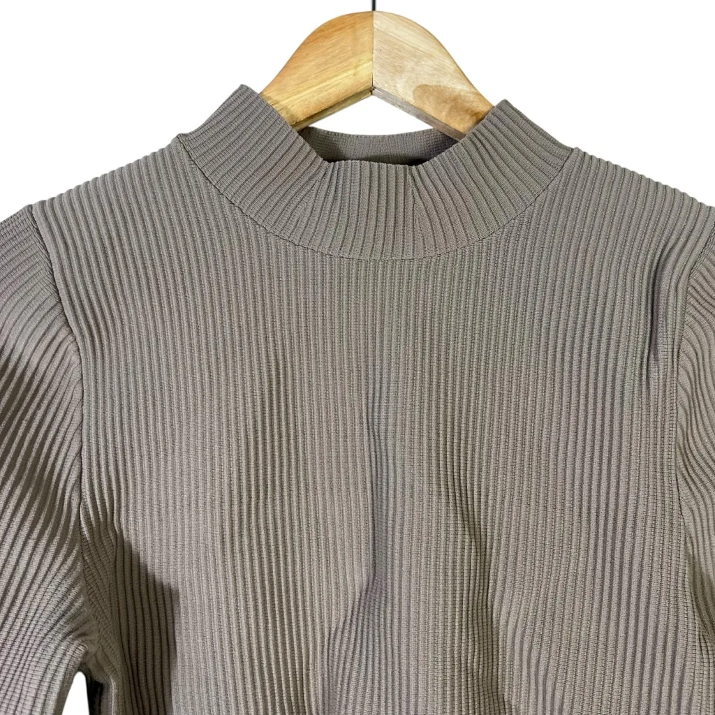 Sincerely Jules Ribbed Mock Neck Top Womens L Taupe 100% Nylon Minimalist Chic Tan Size L - Image 3