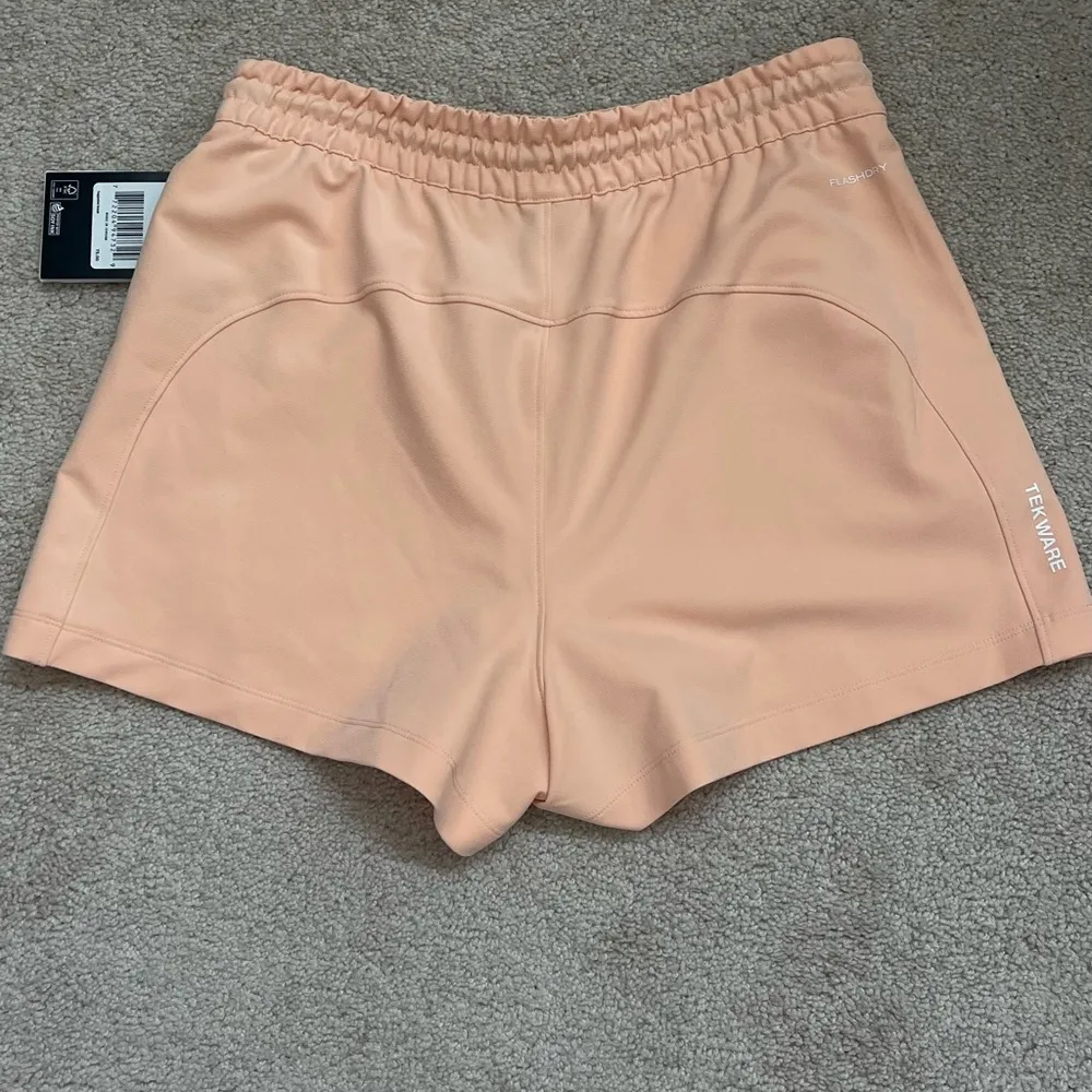 The North Face short for women NWT - Image 2