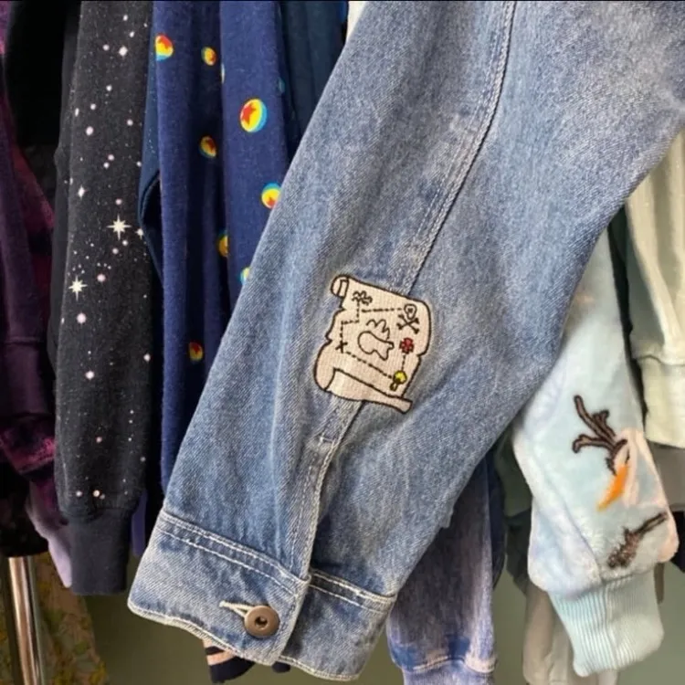 Disney x cakeworthy XXL Peter Pan denim jacket NWOT 2X - Image 3