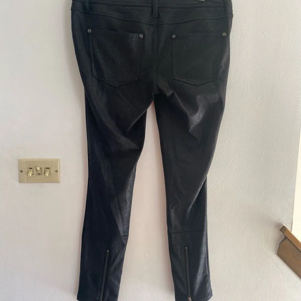EXPRESS  leather look ankle zip pants size medium - Image 16