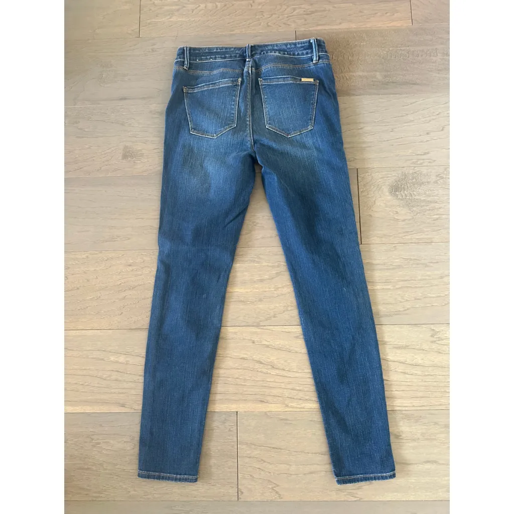 White House Black Market Distressed Skinny Jeans Size 2 (Excellent Condition) - Image 7