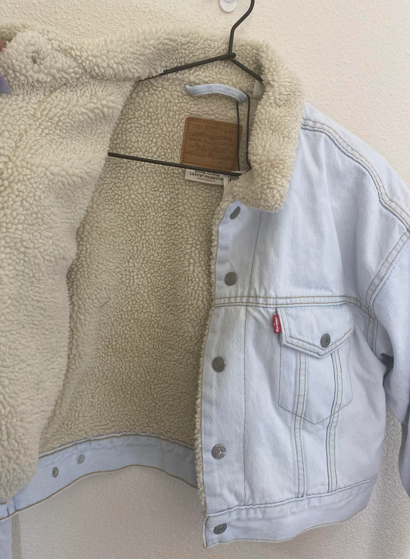 Cropped Dad Sherpa Trucker Jacket - Image 7