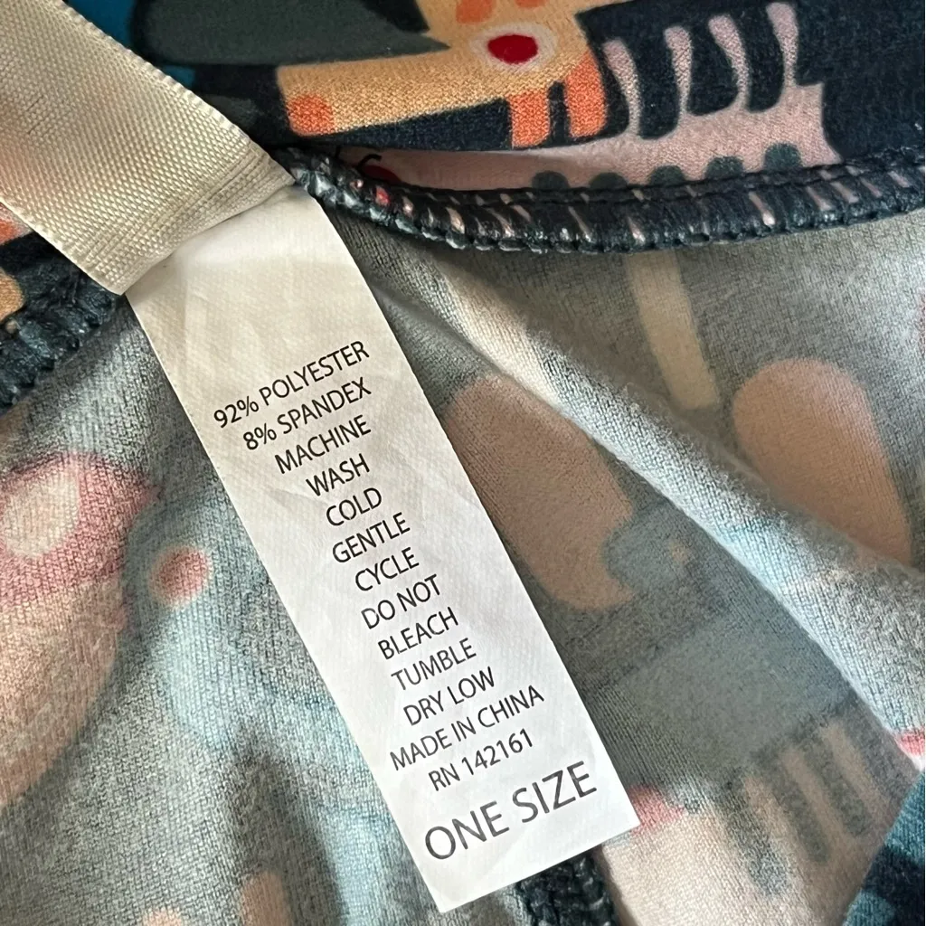 Lularoe Elephant OS Leggings - Image 4