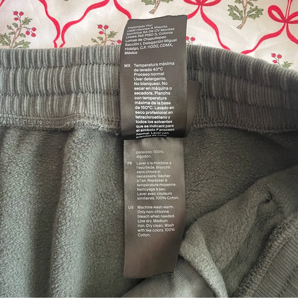 COS 100% Cotton Jogger Sweatpants in Size Large - Image 4