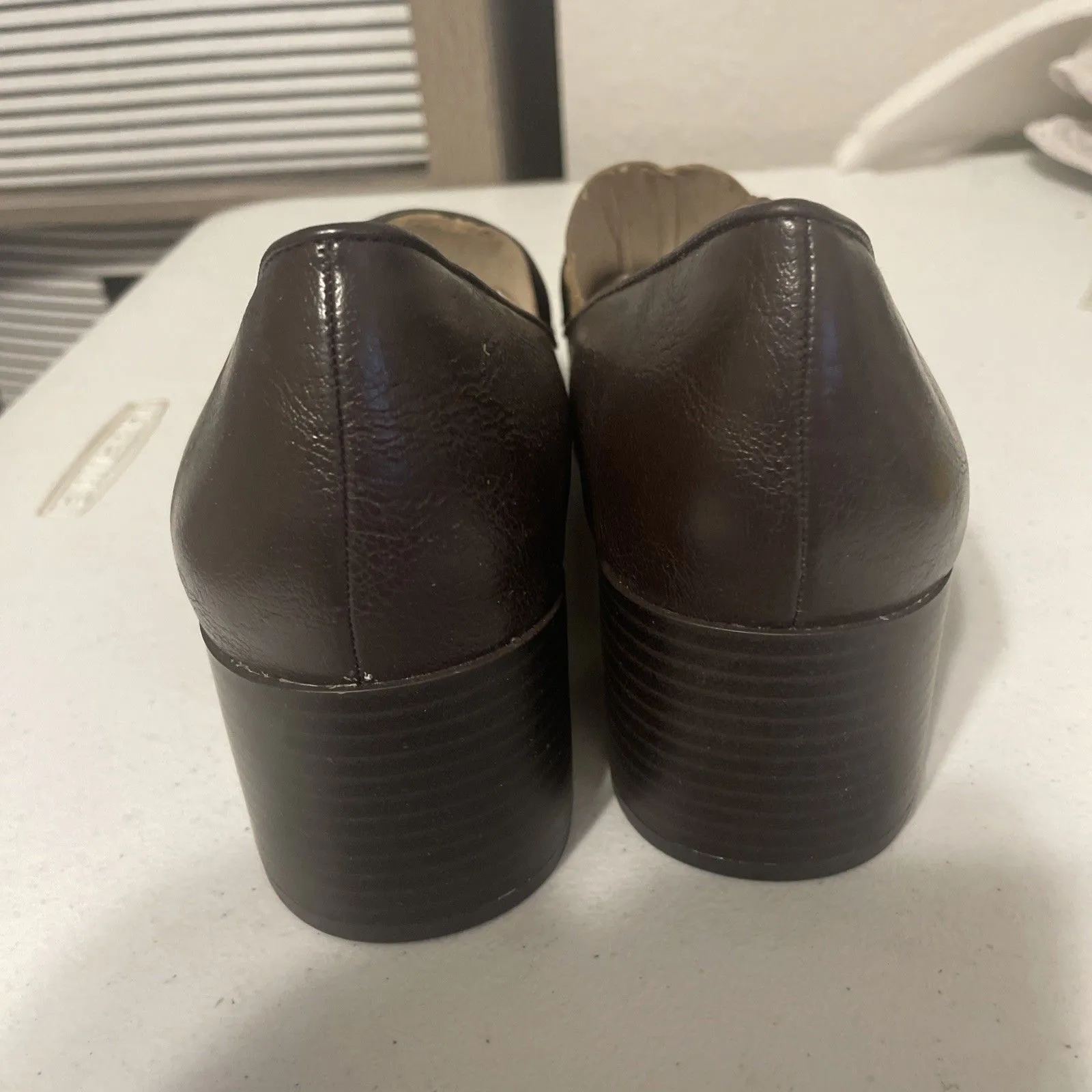 New Women's Life Stride "Devyn" Brown 2 Inch Block Heel Penny Loafers, Size 7.5 - Image 6