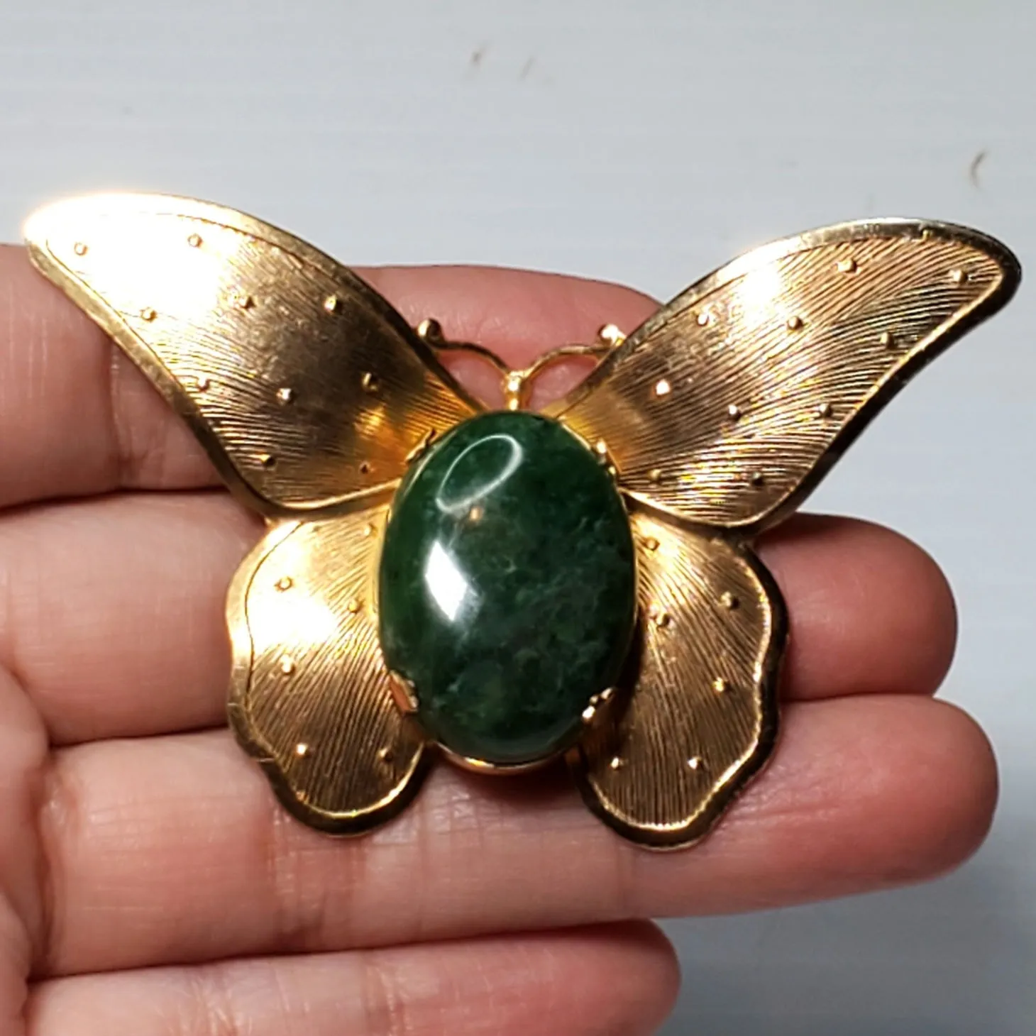 Vtg Green Agate Butterfly Insect Gold Tone Wings Brooch Pin 1.5" Stone Body - Image 6