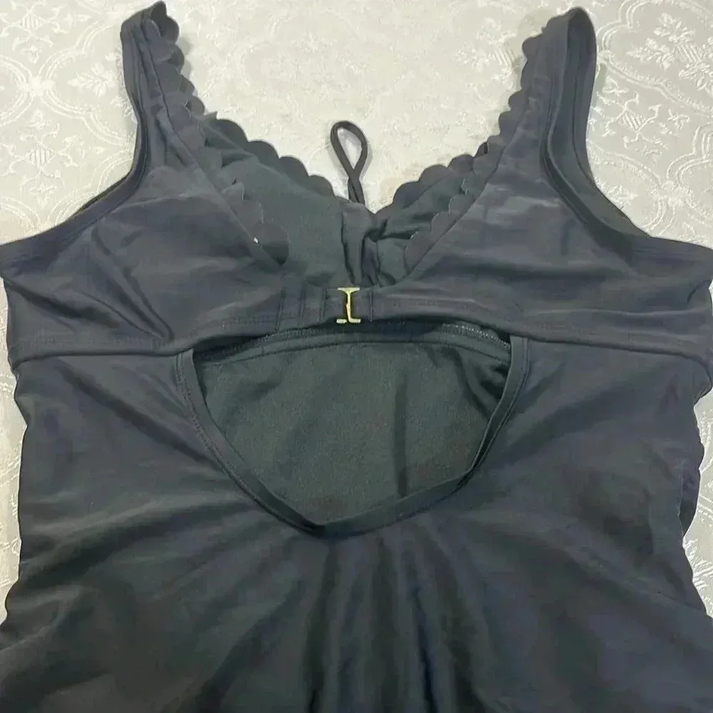 Kona Sol swim wear  L - Image 13