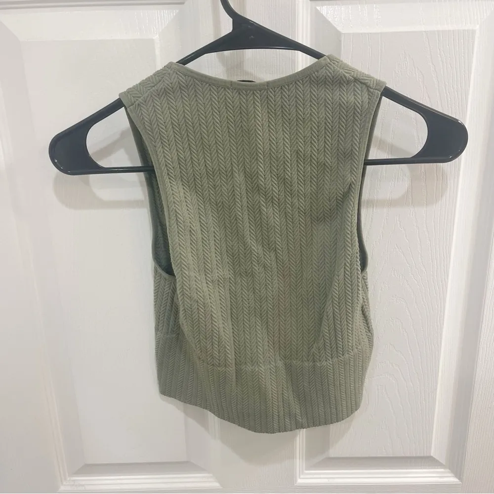 Stradivarius V-Neck Tank Top - Image 3