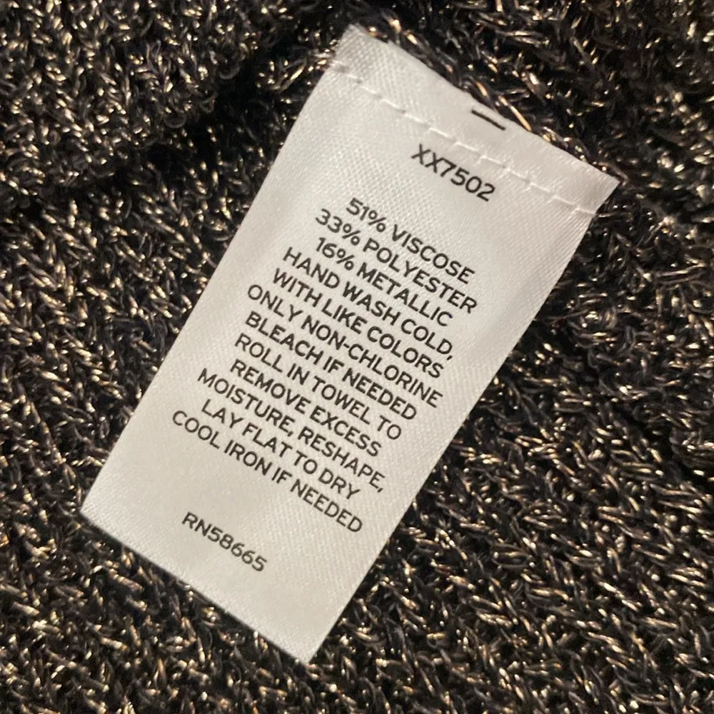 Sparkly gold & black v neck sweater - Image 6