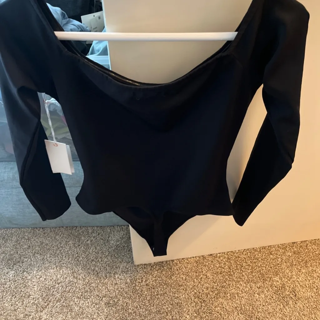 Good American black, long sleeve, bodysuit new with tags size large - Image 4